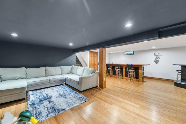 341 Dardis DRIVE, Burlington, WI 53105