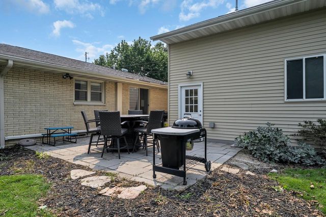 341 Dardis DRIVE, Burlington, WI 53105
