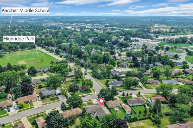 341 Dardis DRIVE, Burlington, WI 53105