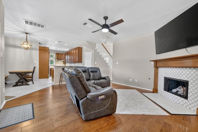 6217 Apache Drive, The Colony, TX 75056