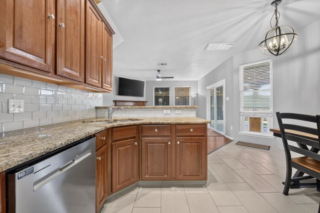 6217 Apache Drive, The Colony, TX 75056