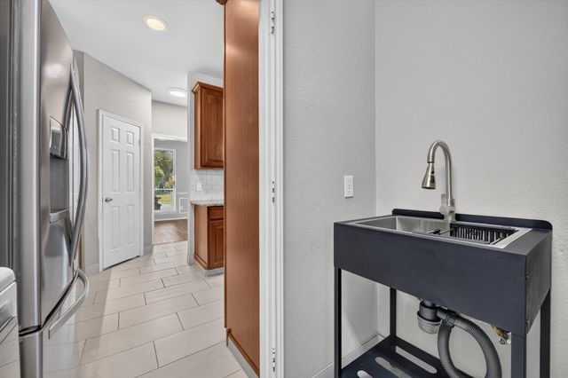 6217 Apache Drive, The Colony, TX 75056