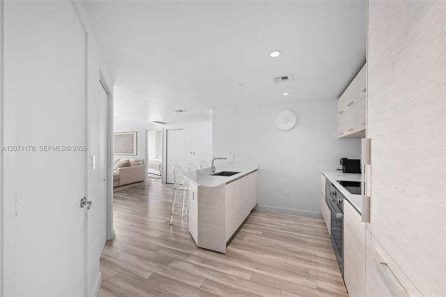 1300 S Miami Avenue 3709, Miami, FL 33130