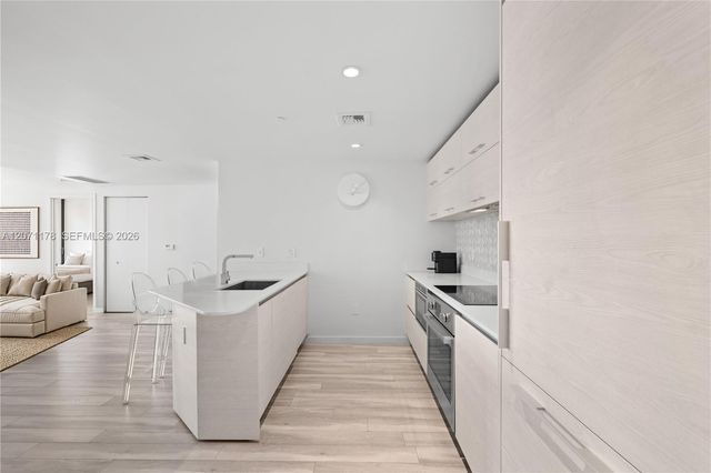 1300 S Miami Avenue 3709, Miami, FL 33130