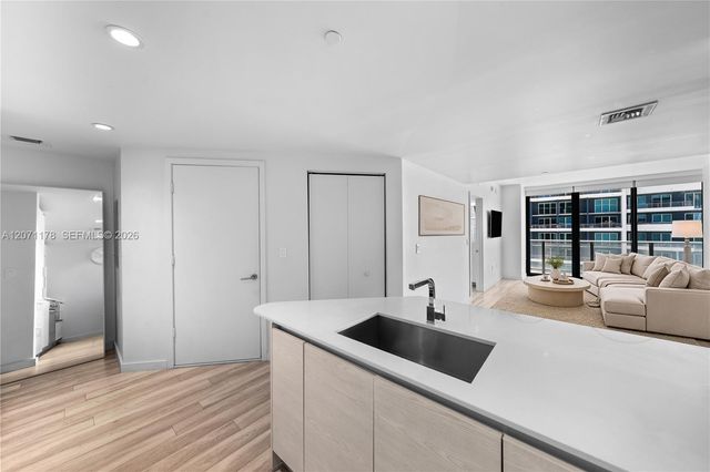 1300 S Miami Avenue 3709, Miami, FL 33130