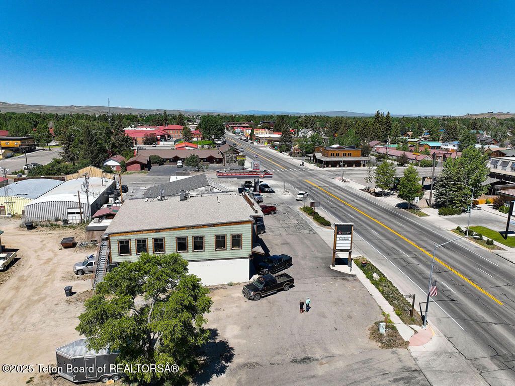 240 E PINE Street, Pinedale, WY 82941 photo 9