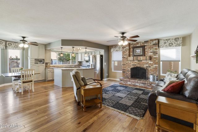 1922 E MYRNA Lane, Tempe, AZ 85284