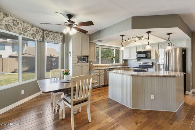 1922 E MYRNA Lane, Tempe, AZ 85284