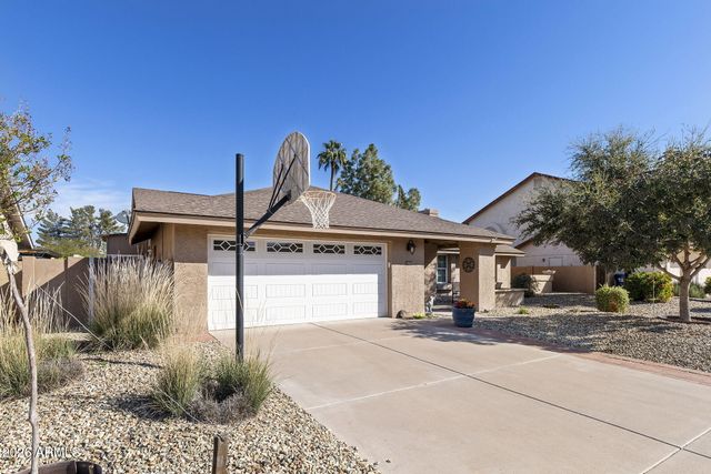 1922 E MYRNA Lane, Tempe, AZ 85284