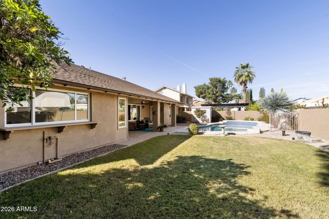 1922 E MYRNA Lane, Tempe, AZ 85284
