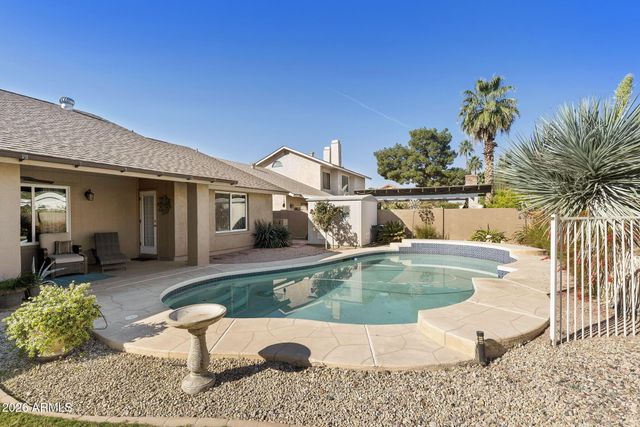 1922 E MYRNA Lane, Tempe, AZ 85284