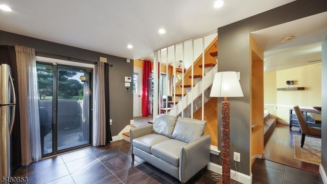 488 Auten Rd 1C 1C, Hillsborough Twp., NJ 08844