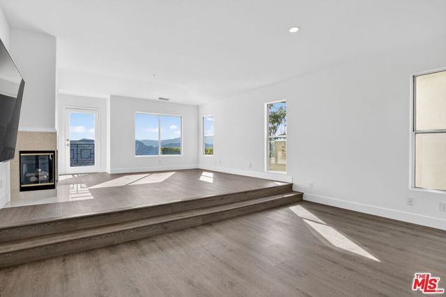 16718 Calle Arbolada, Pacific Palisades, CA 90272