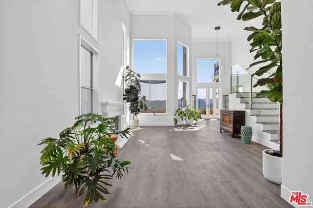 16718 Calle Arbolada, Pacific Palisades, CA 90272