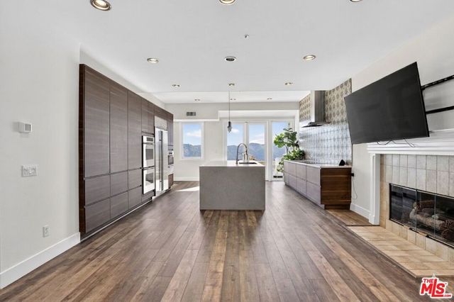 16718 Calle Arbolada, Pacific Palisades, CA 90272