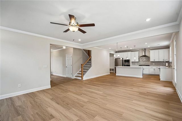 654 Grand Wehunt Drive, Hoschton, GA 30584