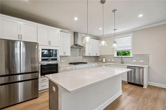 654 Grand Wehunt Drive, Hoschton, GA 30584