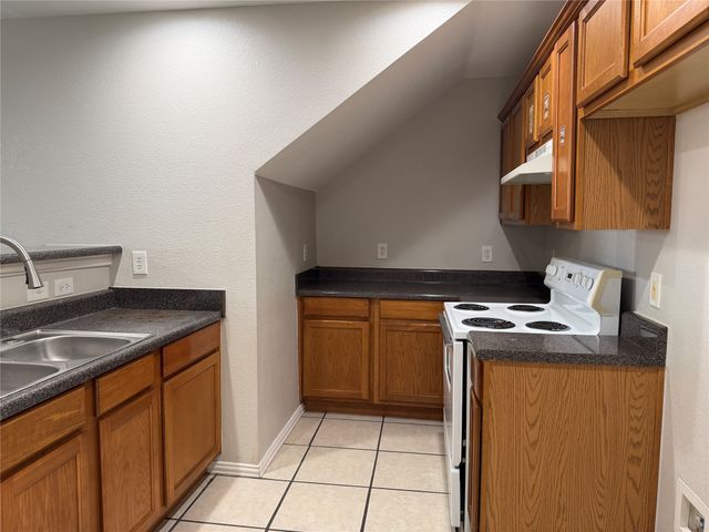 4005 Preferred Place, Dallas, TX 75237