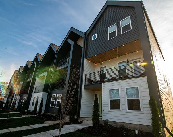 108 Fitzgerald Dr, Nashville, TN 37214