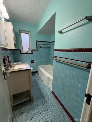 340 Castlewood Avenue, Dayton, OH 45405