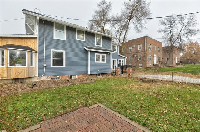 2203 High Street, Des Moines, IA 50312