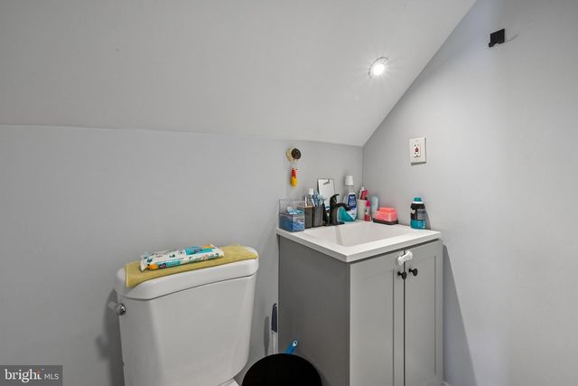 6104 HIGHLAND AVE, Pennsauken, NJ 08110