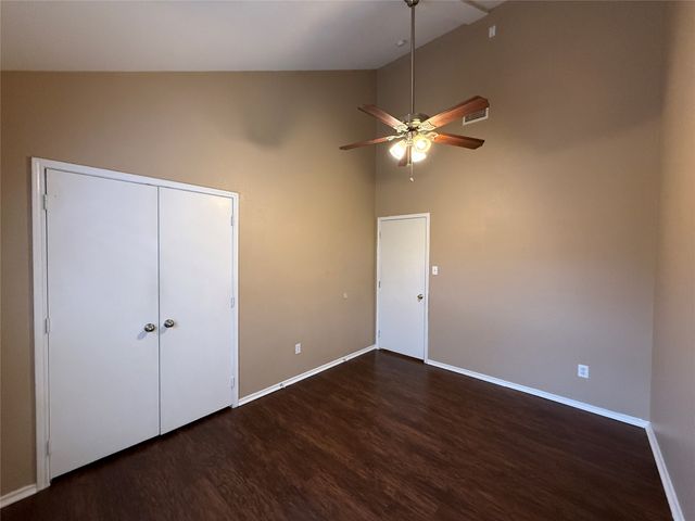 487 Pleasant Meadows Lane, Dallas, TX 75217