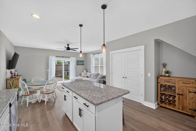 8234 Paramount Point, Winnabow, NC 28479