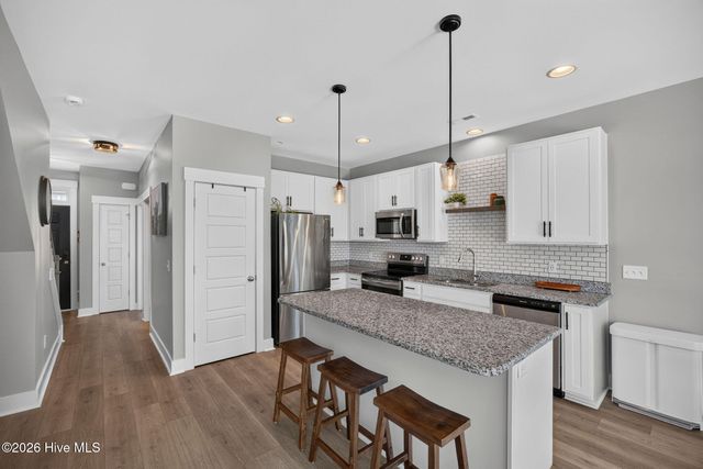 8234 Paramount Point, Winnabow, NC 28479