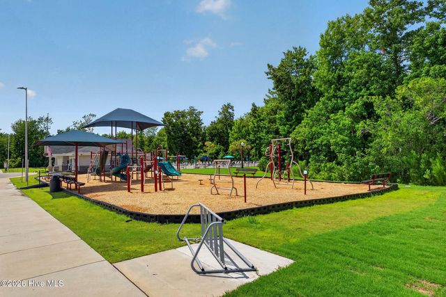 8234 Paramount Point, Winnabow, NC 28479