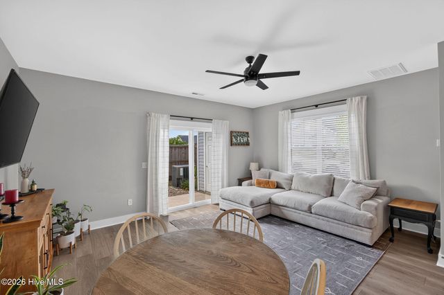 8234 Paramount Point, Winnabow, NC 28479