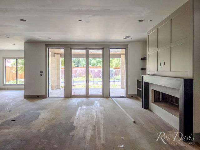1109 Glenfield Court, Richardson, TX 75080