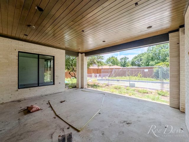 1109 Glenfield Court, Richardson, TX 75080