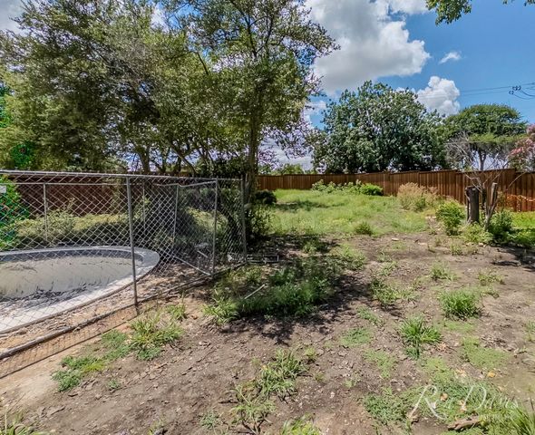 1109 Glenfield Court, Richardson, TX 75080
