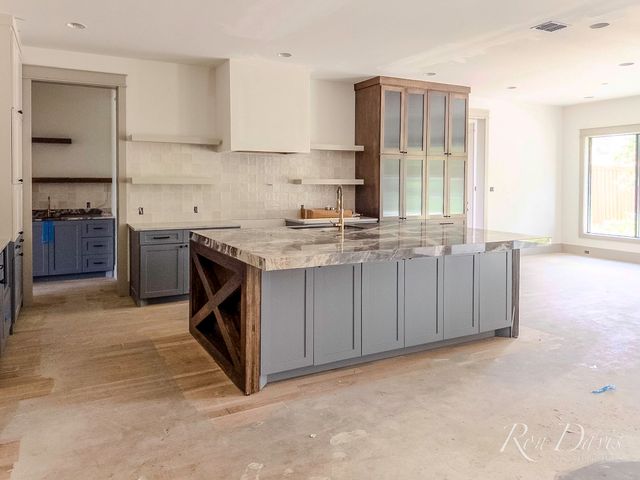 1109 Glenfield Court, Richardson, TX 75080