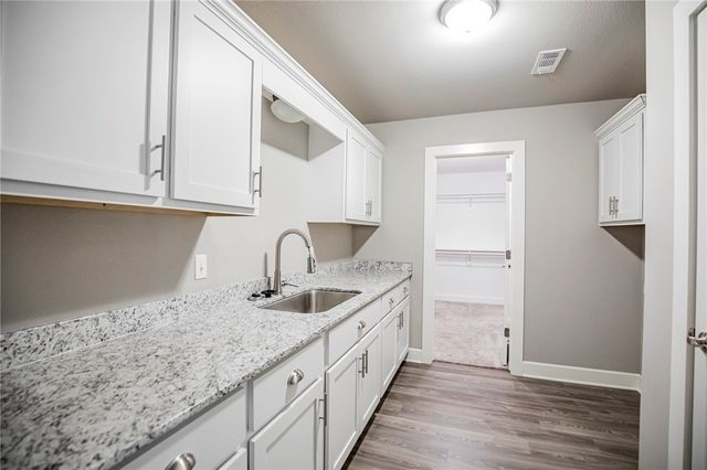 870 Bob Glen Circle, Centerton, AR 72719
