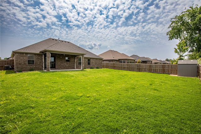 870 Bob Glen Circle, Centerton, AR 72719