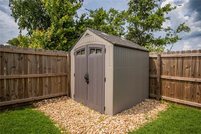 870 Bob Glen Circle, Centerton, AR 72719