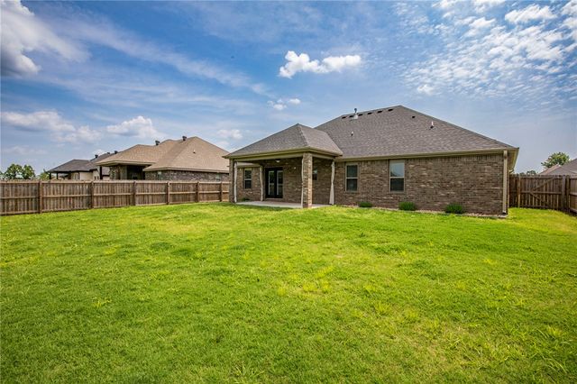 870 Bob Glen Circle, Centerton, AR 72719