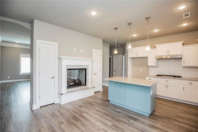870 Bob Glen Circle, Centerton, AR 72719