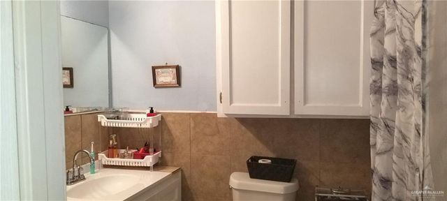 740 N 9th Street, Raymondville, TX 78580