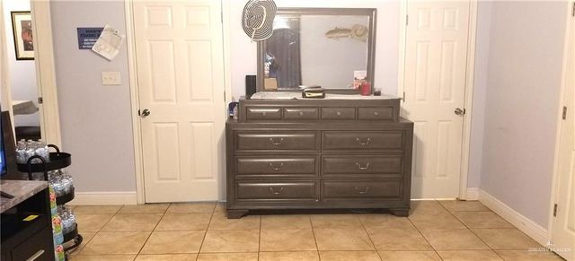 740 N 9th Street, Raymondville, TX 78580