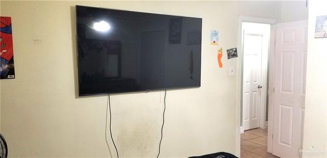 740 N 9th Street, Raymondville, TX 78580