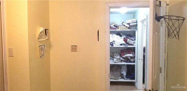 740 N 9th Street, Raymondville, TX 78580