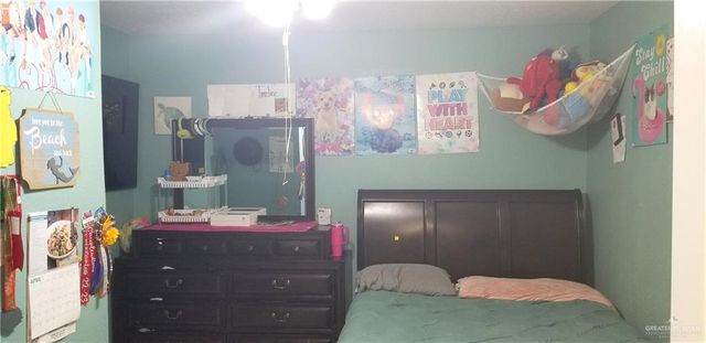 740 N 9th Street, Raymondville, TX 78580