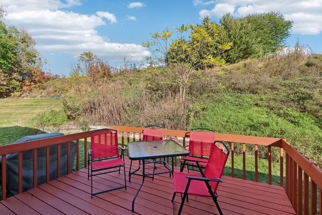 887 Iroquois Circle, Baraboo, WI 53913