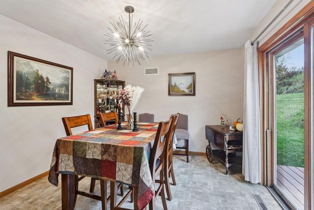 887 Iroquois Circle, Baraboo, WI 53913