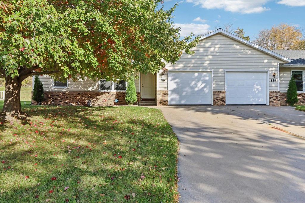 887 Iroquois Circle, Baraboo, WI 53913