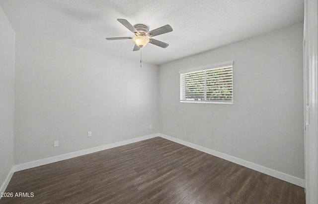 8018 W ACOMA Drive, Peoria, AZ 85381