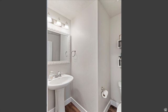 1045 W 2400 S, Nibley, UT 84321